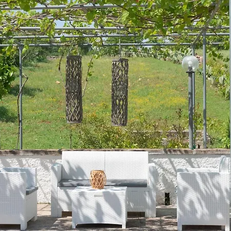 Trullo La Grande Pergola Villa Cisternino