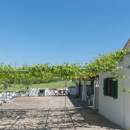 Trullo La Grande Pergola Villa *