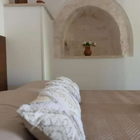 Trullo La Grande Pergola Villa