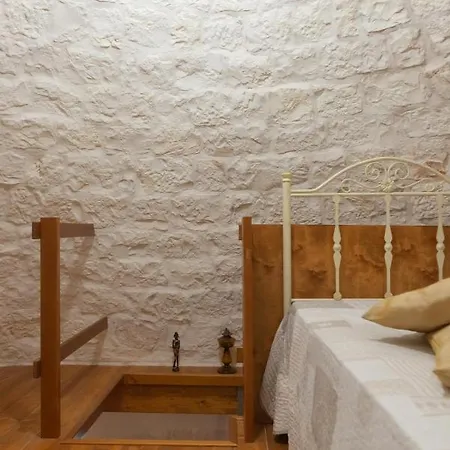 Trullo La Grande Pergola Villa *